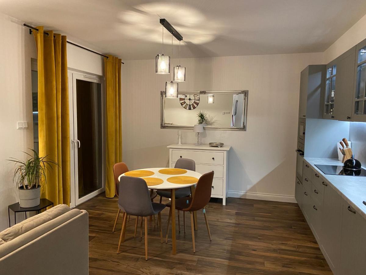 Apartament Moniuszki Гожов Велкополски Екстериор снимка